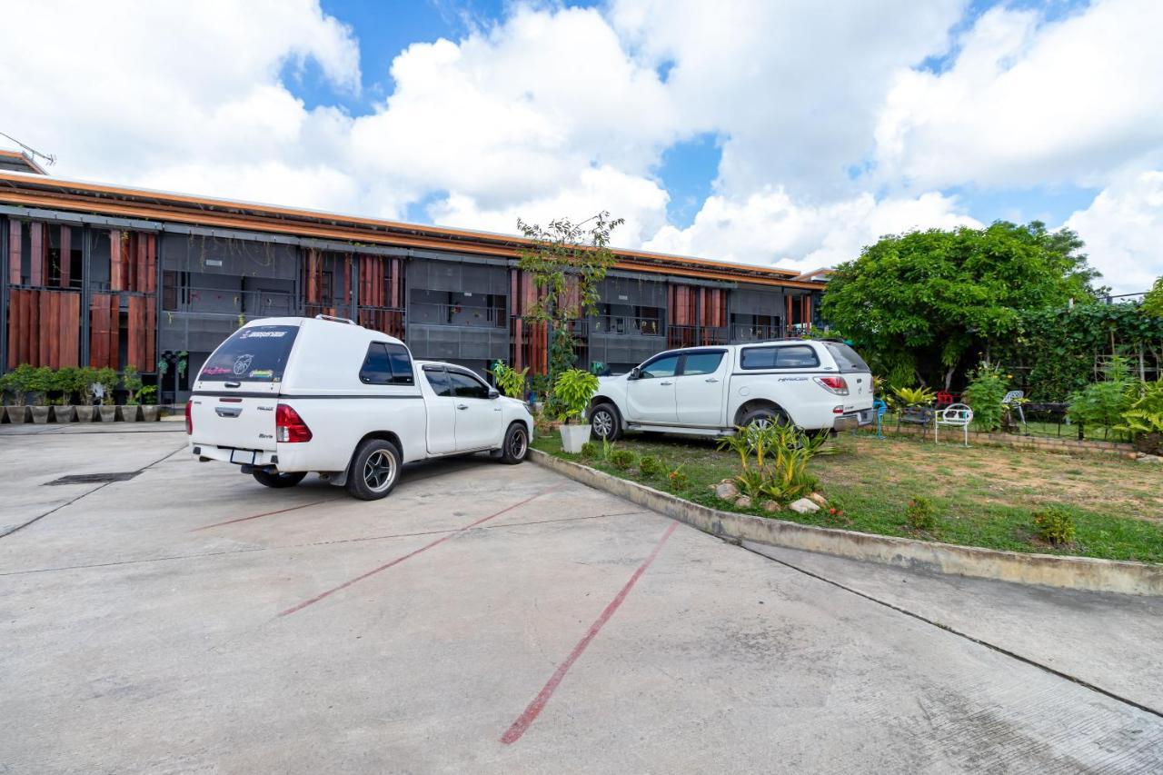 Cs Klongtoey Grand Resort Ban Yep Chaeng Dış mekan fotoğraf